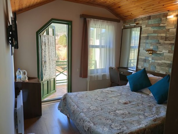 Imagen de la habitación del Hotel Lago Di Salda. Foto 11