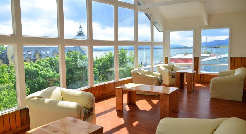 Imagen de los interiores del Hotel Lago Sarmiento. Foto 6