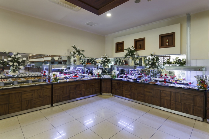 Imagen del bar/restaurante del Hotel Lago, Side. Foto 7