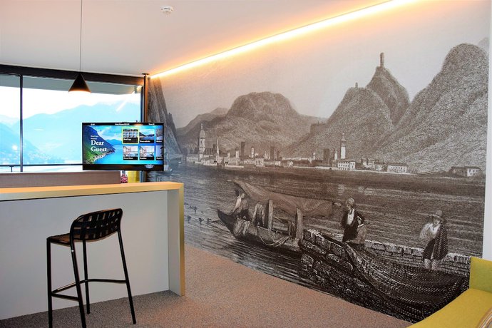 Imagen de la habitación del Hotel Lago, Torno. Foto 2