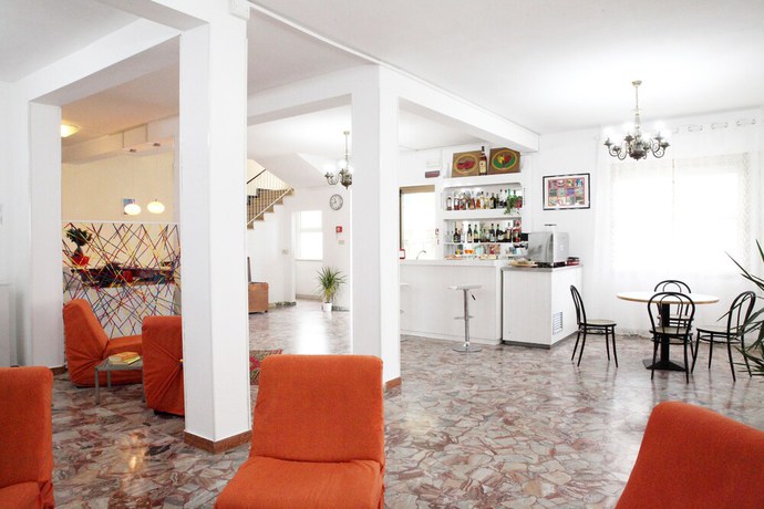 Imagen de los interiores del Hotel Lagomaggio. Foto 20