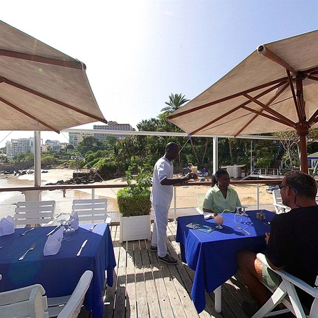 Imagen del bar/restaurante del Hotel Lagon 2. Foto 3