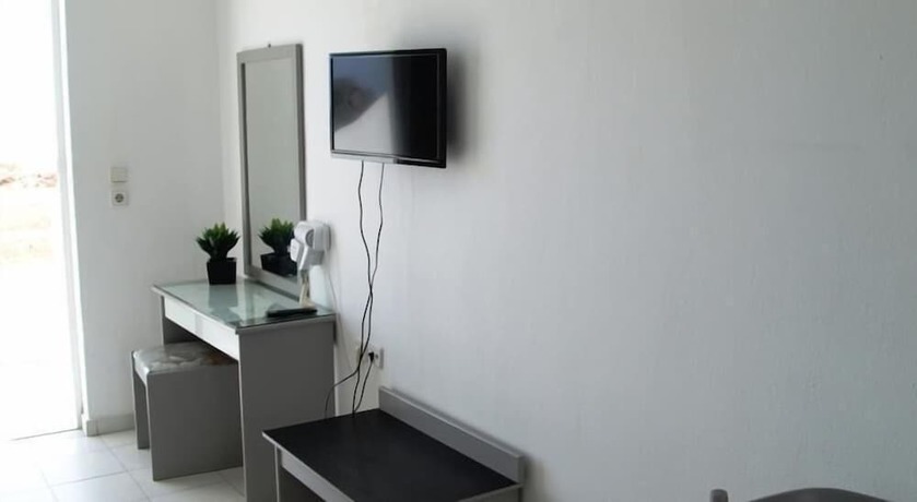 Imagen de la habitación del Hotel Lagonas Beach. Foto 6