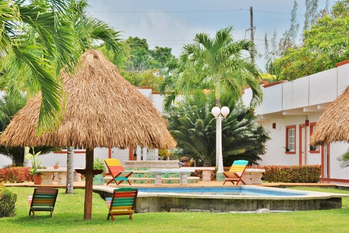 Imagen de los exteriores del Hotel Lagoon, Chetumal. Foto 32