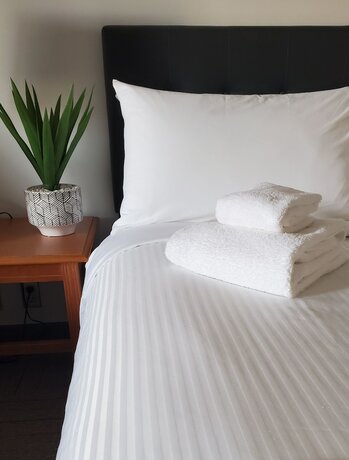 Imagen de la habitación del Hotel Lagoon City Pier One Resort. Foto 12