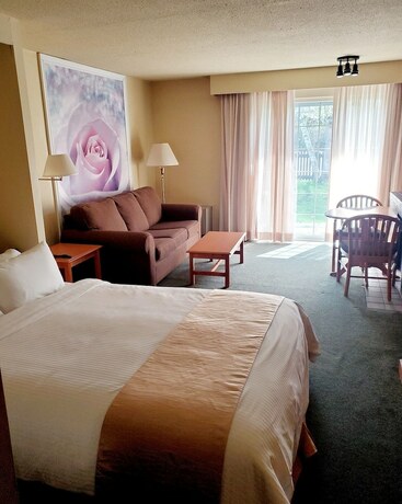 Imagen de la habitación del Hotel Lagoon City Pier One Resort. Foto 18