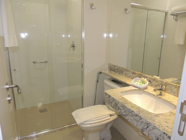 Imagen de la habitación del Hotel Lagoon Prime. Foto 9