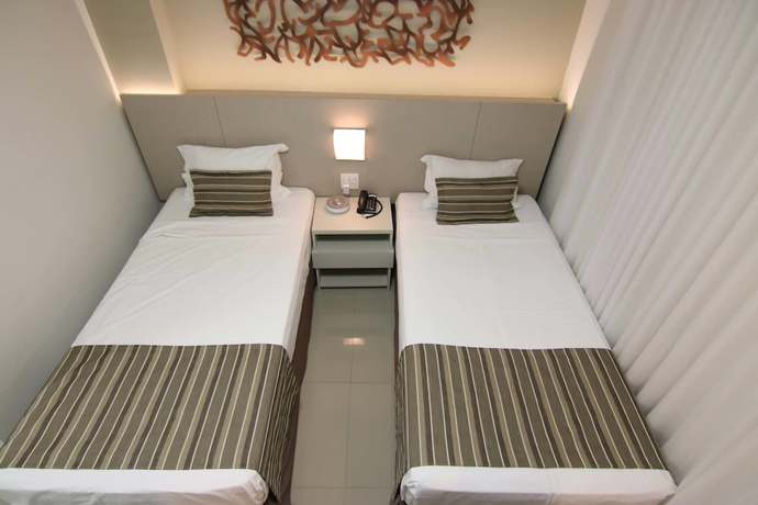 Imagen de la habitación del Hotel Lagoon Prime. Foto 10