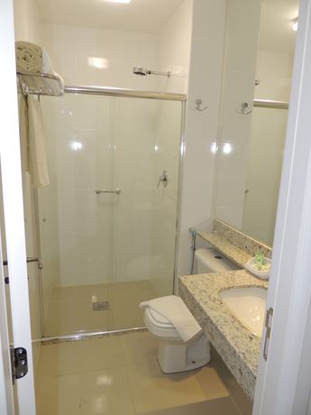 Imagen de la habitación del Hotel Lagoon Prime. Foto 11