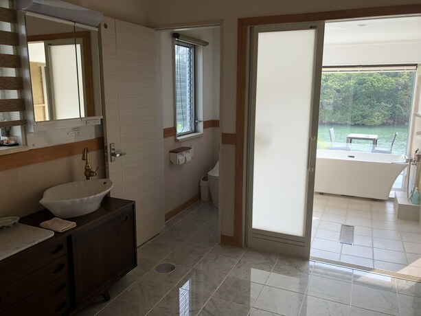 Imagen de la habitación del Hotel Lagoon Villa Ryusei. Foto 23