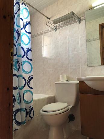Imagen de la habitación del Hotel Lagoon and Apartments. Foto 10
