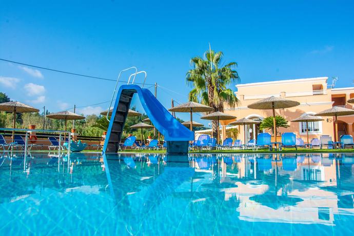 Imagen general del Hotel Lagoon and Apartments. Foto 4