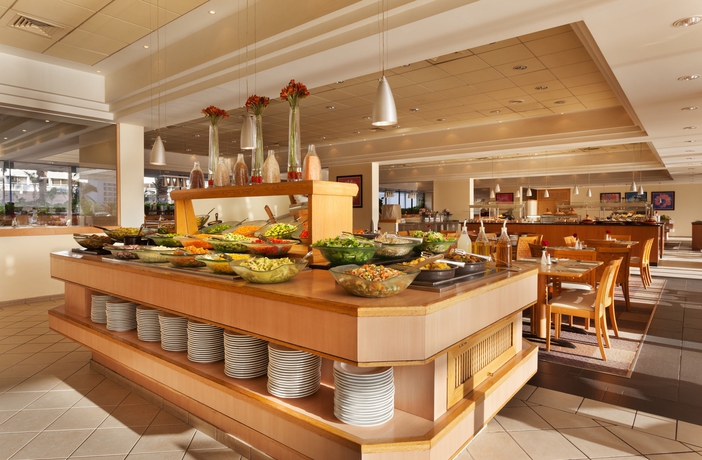 Imagen del bar/restaurante del Hotel Lagoona By Isrotel Collection. Foto 6