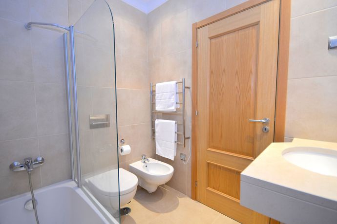 Imagen de la habitación del Hotel Lagos Bay Plaza Al. Foto 2