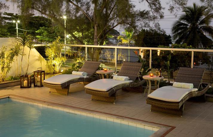 Imagen de la piscina del Hotel Lagos Copa. Foto 9