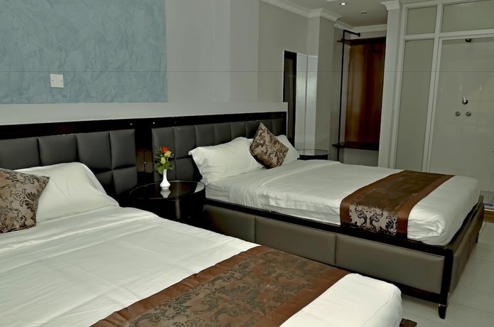 Imagen de la habitación del Hotel Lagos. Foto 12