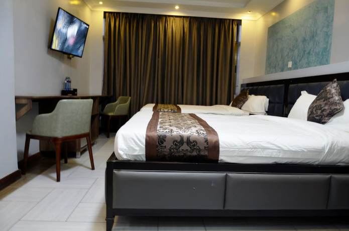 Imagen de la habitación del Hotel Lagos. Foto 13