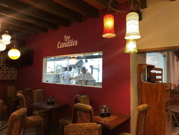 Imagen del bar/restaurante del Hotel Lagos Inn. Foto 9