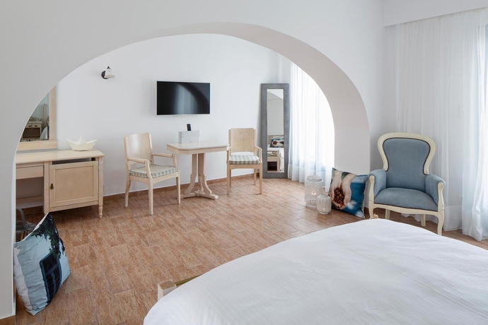 Imagen de los exteriores del Hotel Lagos Mare. Foto 6