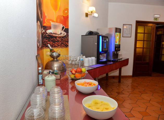 Imagen de los interiores del Hotel Lagosmar. Foto 9