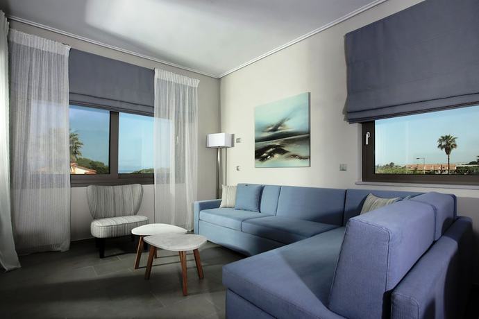 Imagen de la habitación del Hotel Lagouvardos Village. Foto 2