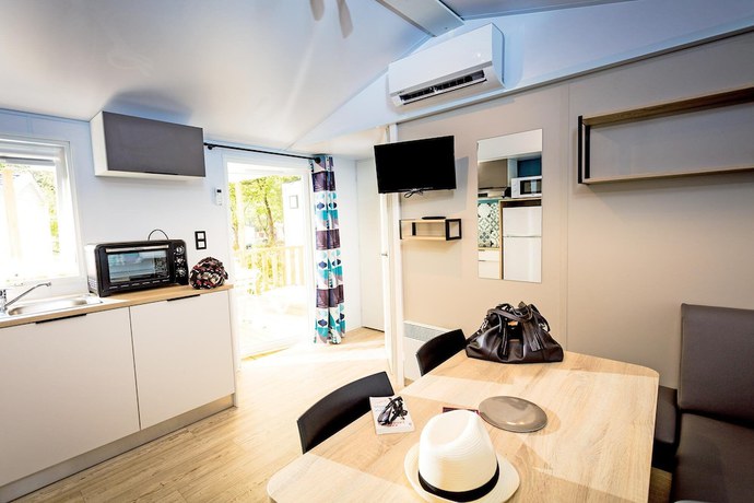 Imagen de la habitación del Hotel Lagrange Vacances Camping Le Bois Fleuri. Foto 8