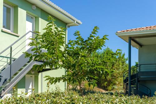 Imagen general del Hotel Lagrange Vacances L\'Estuaire. Foto 5