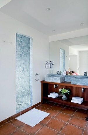 Imagen general del Hotel Lagrange Vacances - Le Domaine L\'Eilen. Foto 1