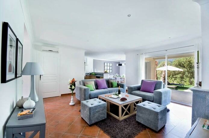 Imagen general del Hotel Lagrange Vacances - Le Domaine L\'Eilen. Foto 10