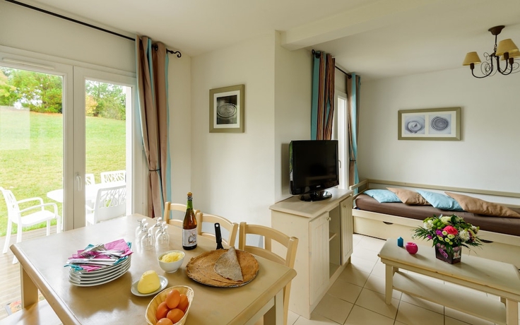 Imagen de la habitación del Hotel Lagrange Vacances Le Hameau De Peemor Pen. Foto 3