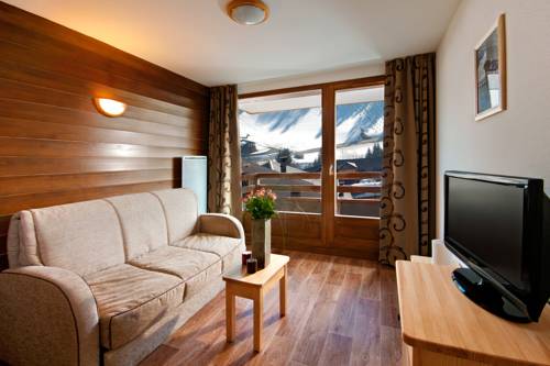 Imagen de la habitación del Hotel Lagrange Vacances Les Chalets Du Mont Blanc. Foto 4