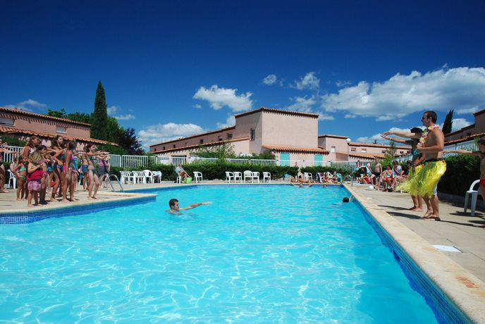 Imagen de los exteriores del Hotel Lagrange Vacances Les Jardins De Neptune. Foto 3