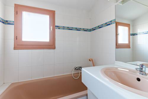 Imagen de la habitación del Hotel Lagrange Vacances Les Maisonnettes. Foto 2