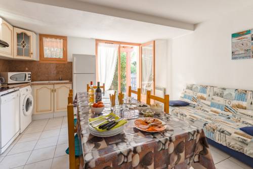 Imagen de la habitación del Hotel Lagrange Vacances Les Maisonnettes. Foto 6