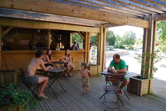 Imagen de la piscina del Hotel Lagrange Vacances Les Ségalières. Foto 16