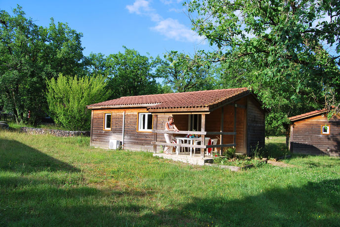 Imagen del bar/restaurante del Hotel Lagrange Vacances Les Ségalières. Foto 4