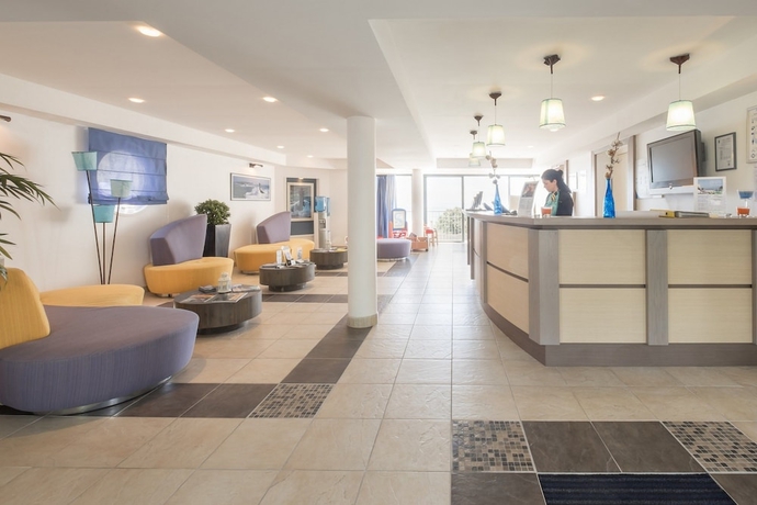 Imagen de los interiores del Hotel Lagrange Vacances Les Terrasses de L\'Oc&eacute;an. Foto 17