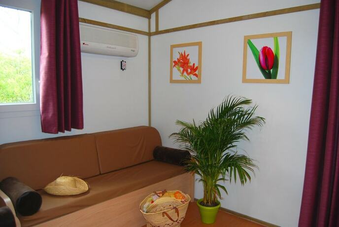 Imagen general del Hotel Lagrange Vacances Port Lalande. Foto 9