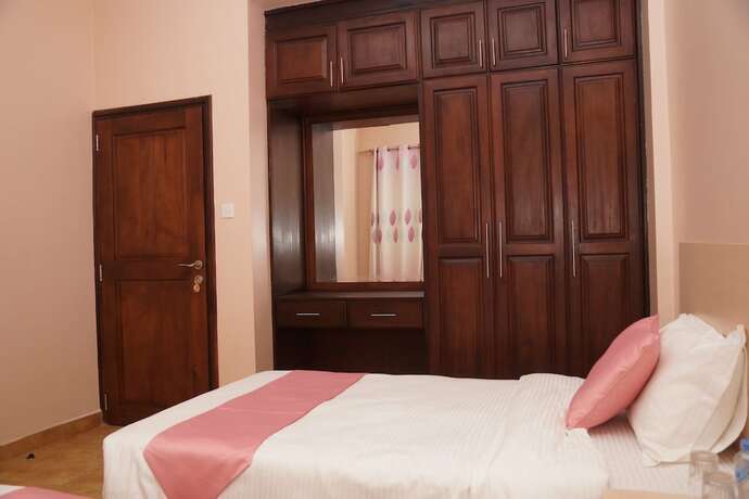 Imagen general del Hotel L&agrave; Ponye Apartment. Foto 4