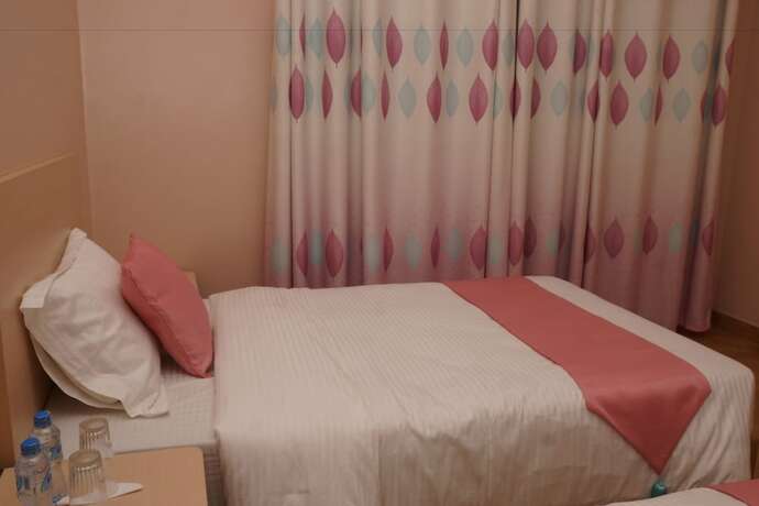 Imagen general del Hotel L&agrave; Ponye Apartment. Foto 5