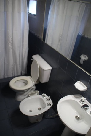 Imagen de la habitación del Hotel Laguna Azul. Foto 6