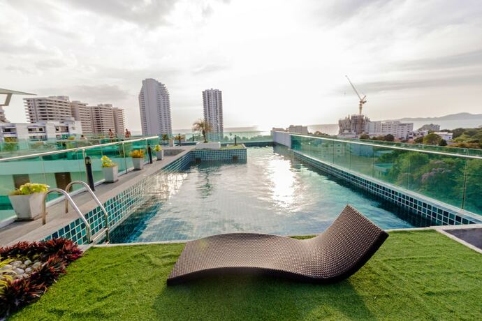 Imagen de la piscina del Hotel Laguna Bay 1 By Psr Asia. Foto 33
