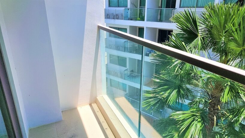 Imagen general del Hotel Laguna Beach 1a With Swimming Pool Views Pattaya. Foto 13