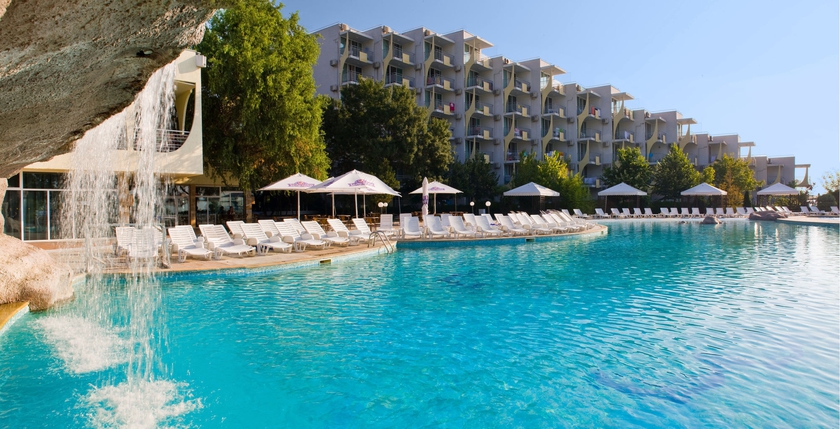 Imagen de la piscina del Hotel Laguna Beach - All Inclusive. Foto 12