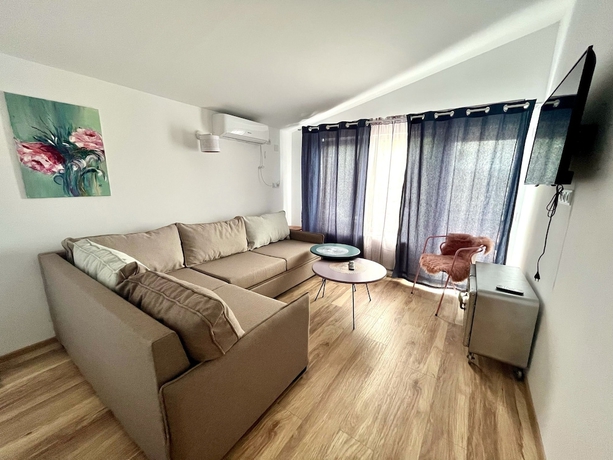 Imagen de la habitación del Hotel Laguna Beach Club. Foto 2