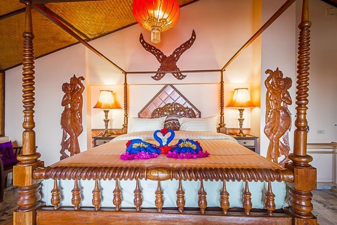 Imagen de la habitación del Hotel Laguna Beach Club Resort. Foto 9