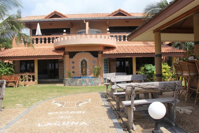 Imagen de la habitación del Hotel Laguna Beach Club Resort. Foto 11