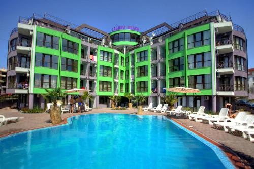 Imagen general del Hotel Laguna Beach, Ravda. Foto 16