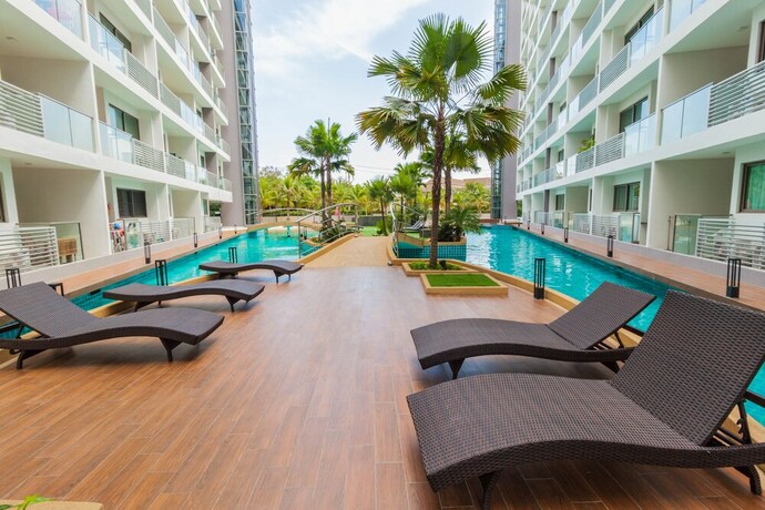 Imagen general del Hotel Laguna Beach Resort 1 By Psr Asia. Foto 13
