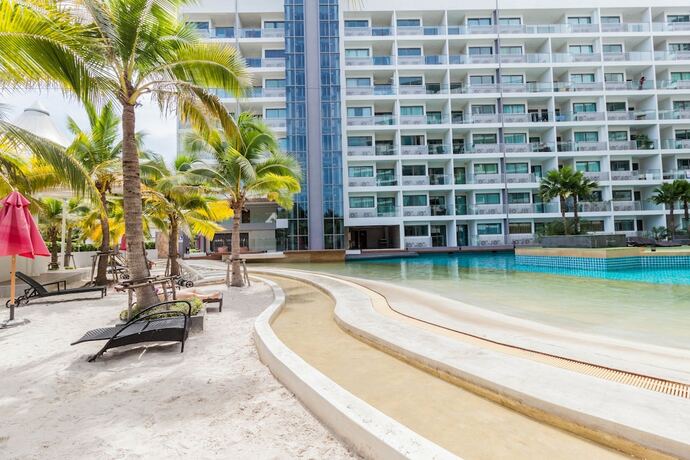 Imagen de la piscina del Hotel Laguna Beach Resort 1 By Psr Asia. Foto 29